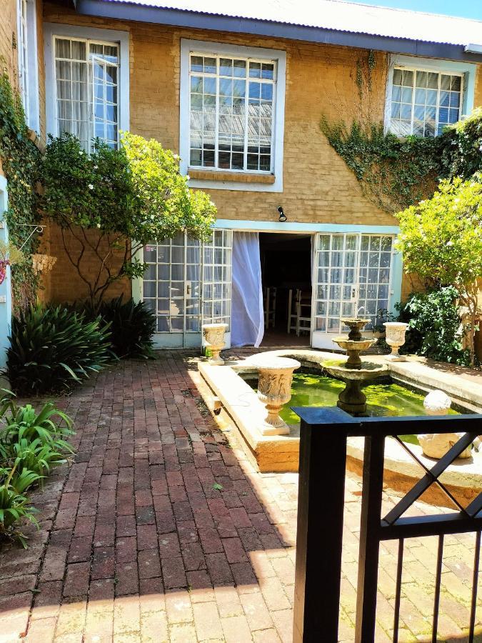 The Gallery Lounge Potchefstroom Exterior photo